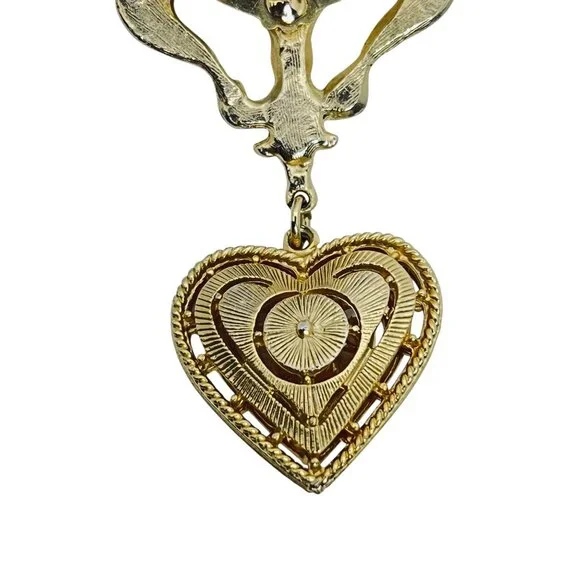 Vintage Gold Tone Fleur De Lis Brooch W/ Dangling Faux Pearl Heart Charm (5751) - Picture 6 of 7